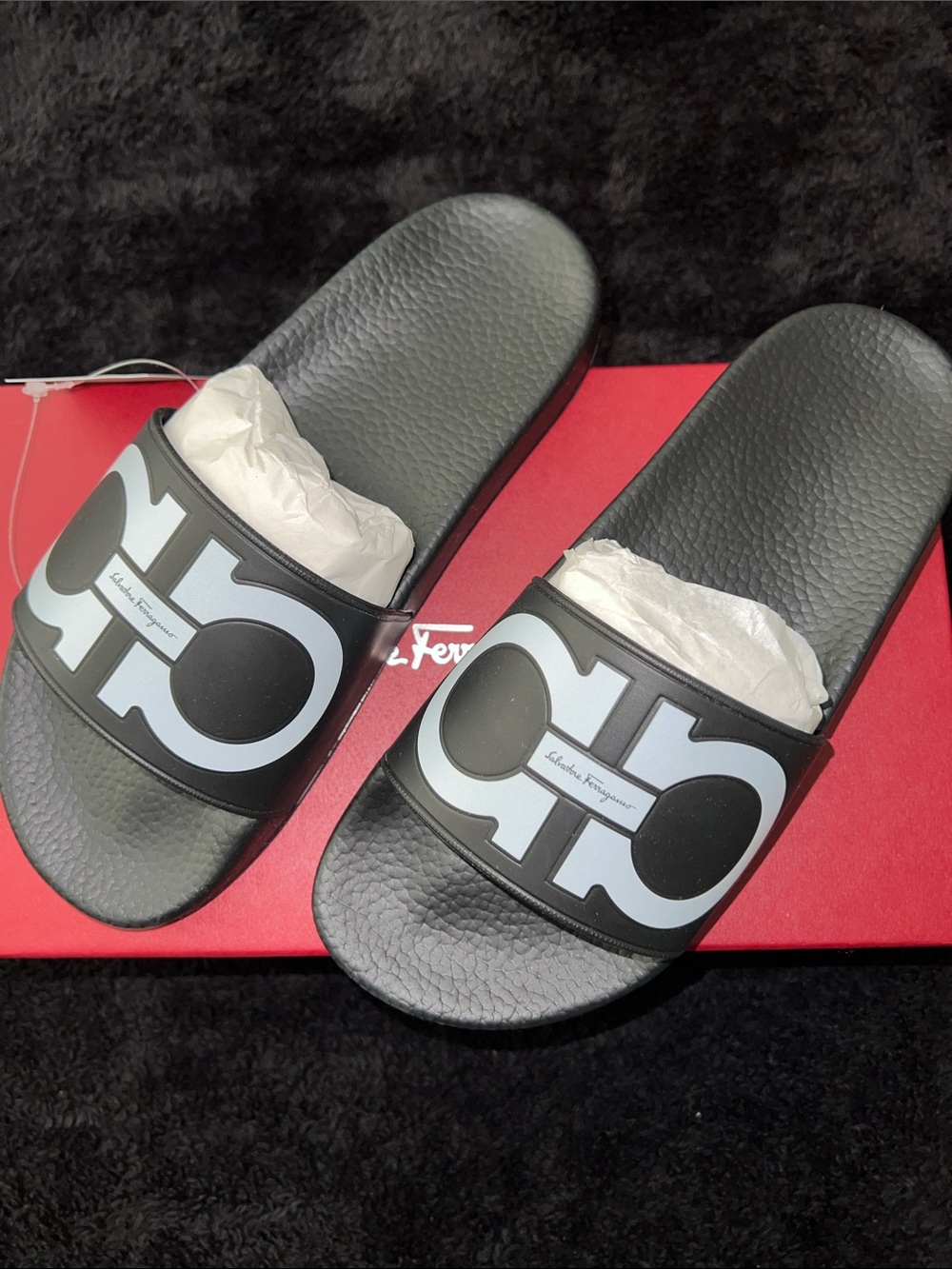 Salvatore Ferragamo Nero Slides Women’s 7